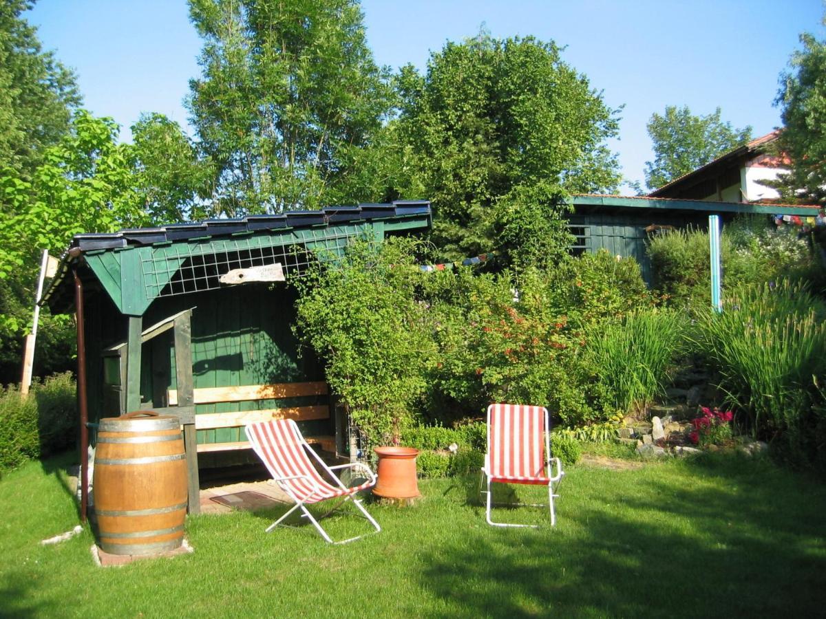 Öko-Ferienwohnung im Landhaus Hübner Neukirchen  Exterior foto